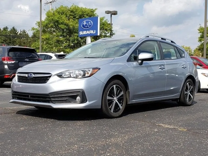 2023 Subaru Impreza Premium photo 1