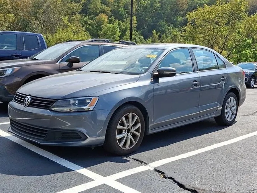 2011 Volkswagen Jetta 2.5L SE photo 1