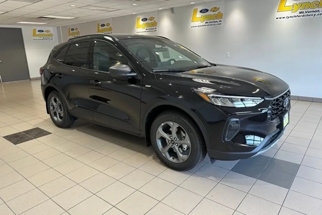 2025 Ford Escape ST-Line photo 1