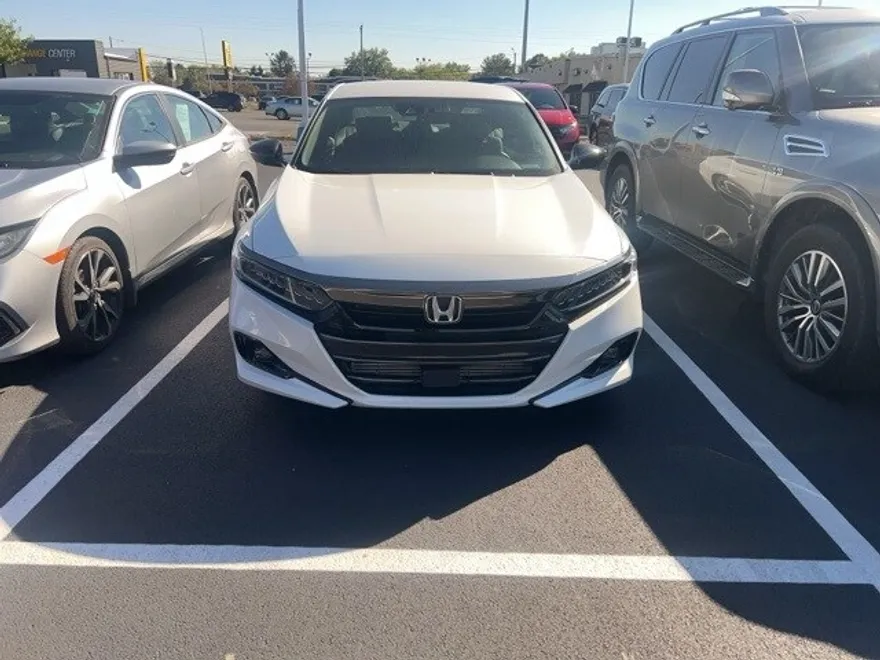 2022 Honda Accord Sport 1.5T photo 1