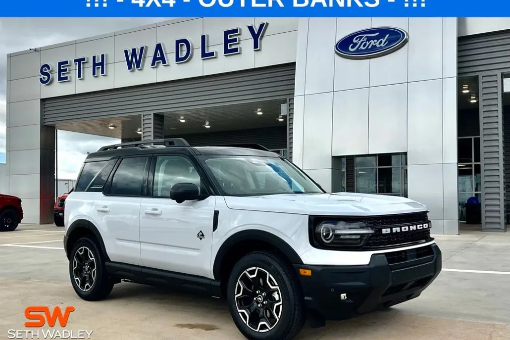 2025 Ford Bronco Sport Outer Banks photo 1