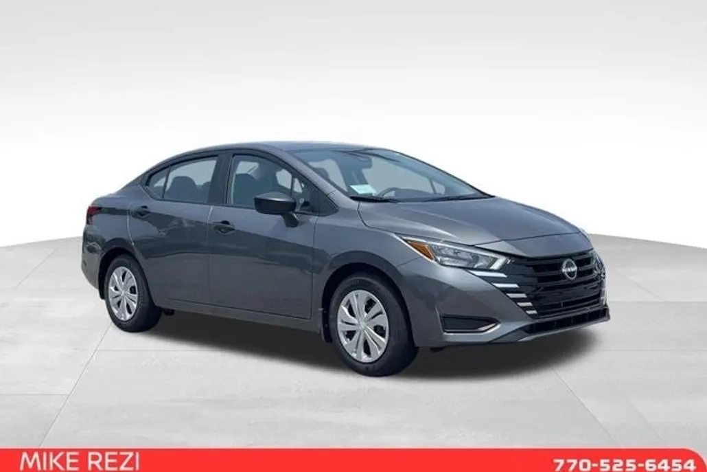 2025 Nissan Versa 1.6 S photo 1
