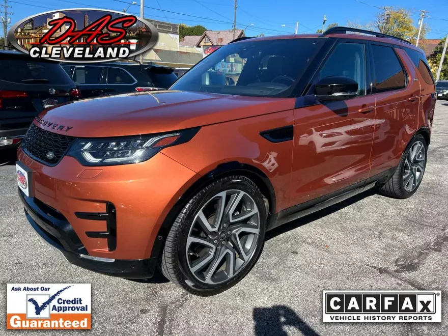 2018 Land Rover Discovery HSE Luxury photo 1