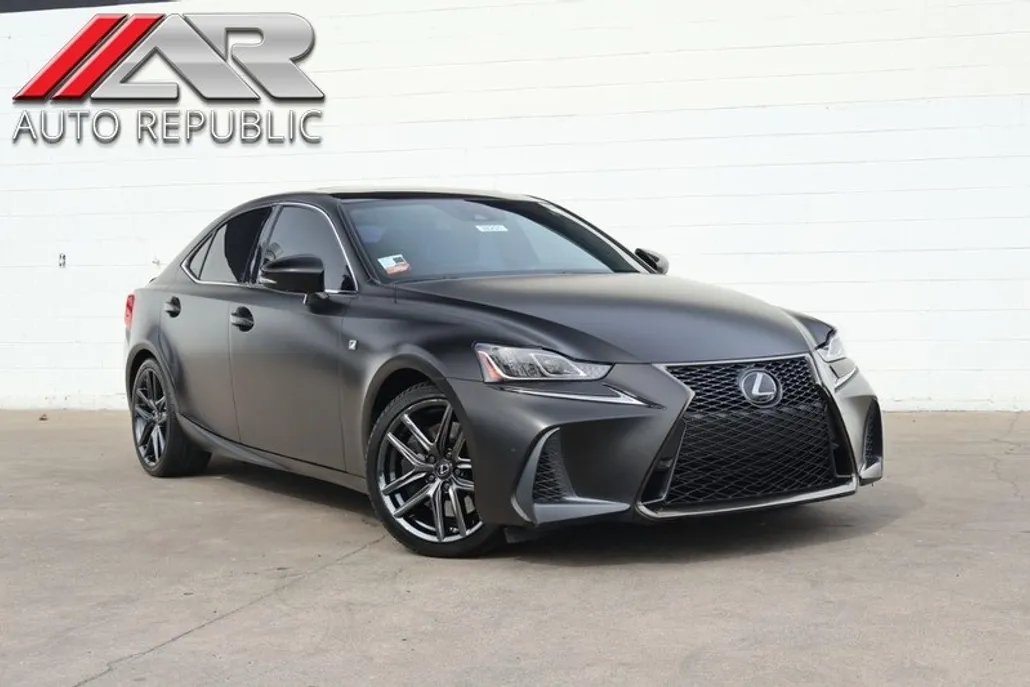 2020 Lexus IS 300 F SPORT photo 1