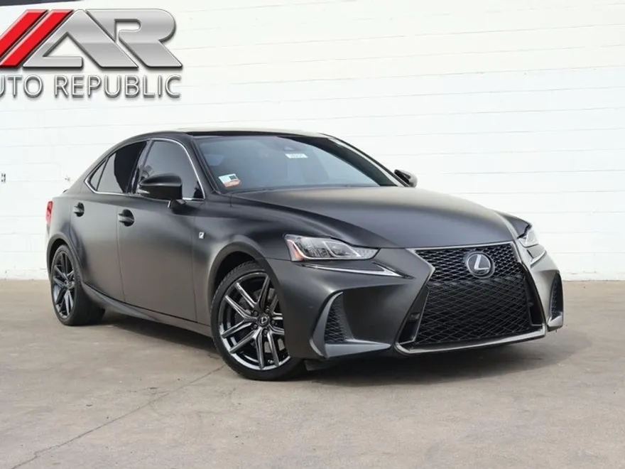 2020 Lexus IS 300 F SPORT photo 1
