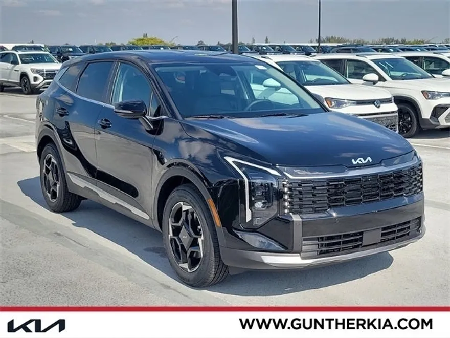 2026 Kia Sportage EX photo 1