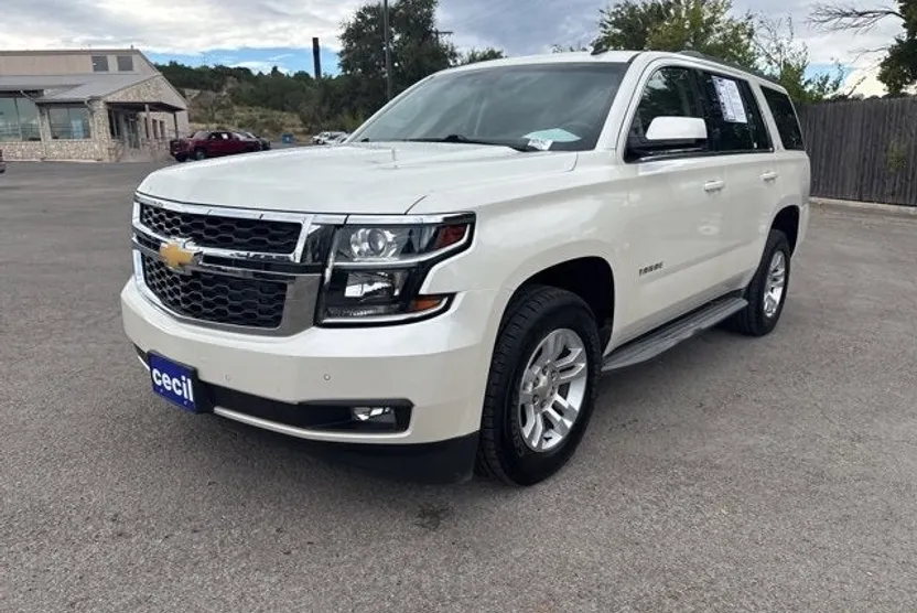 2015 Chevrolet Tahoe LT photo 1