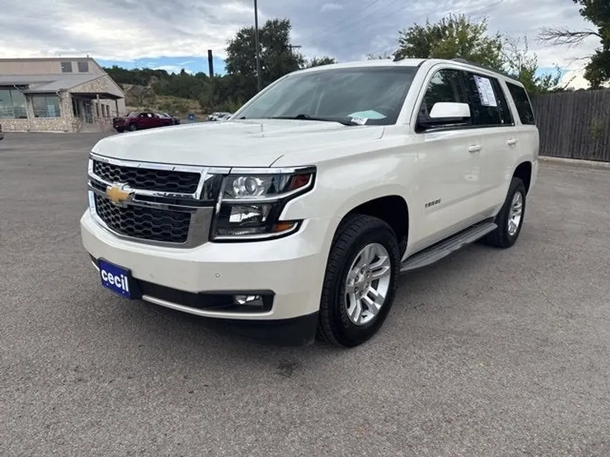 2015 Chevrolet Tahoe LT photo 1