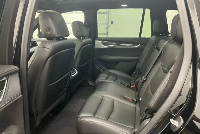 2022 Cadillac XT6 Sport photo 1