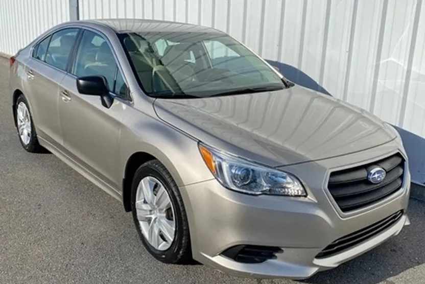 2017 Subaru Legacy 2.5i photo 1