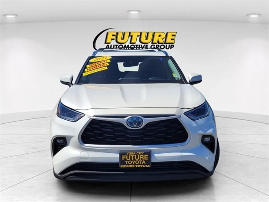 2021 Toyota Highlander Hybrid XLE photo 1