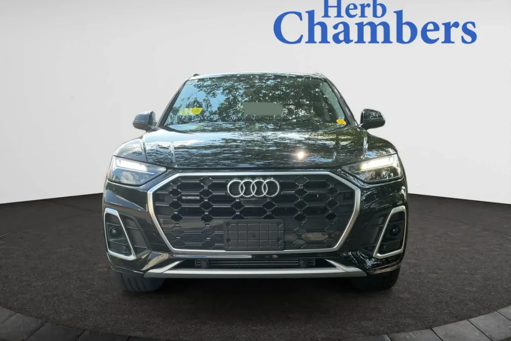 2024 Audi Q5 S line Premium Plus photo 1