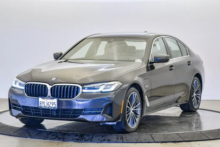 2022 Bmw 530e photo 1