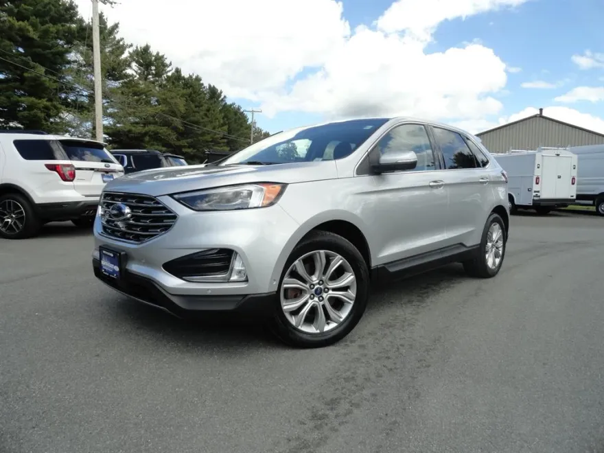 2019 Ford Edge Titanium photo 1