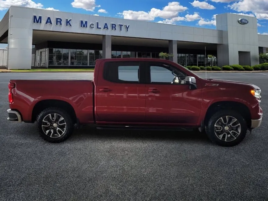 2023 Chevrolet Silverado 1500 LT1 photo 1