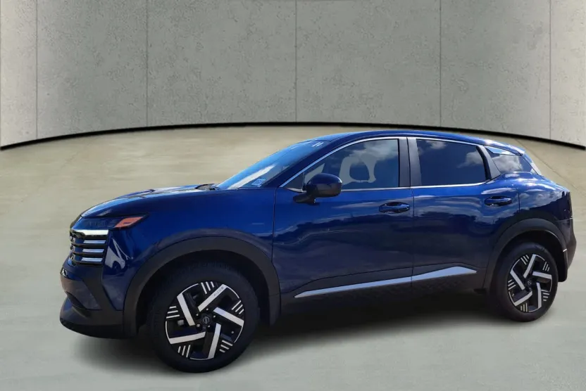 2025 Nissan Kicks SV photo 1