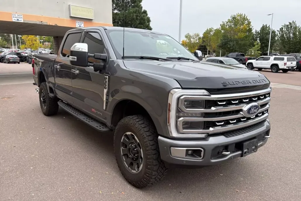 2024 Ford F-350 Platinum photo 1