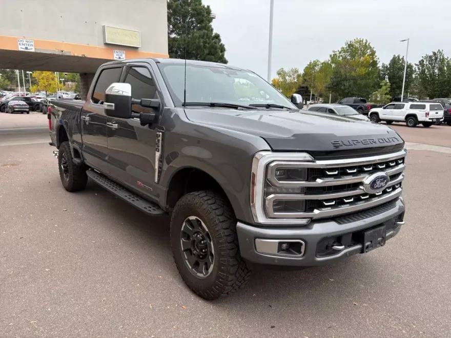 2024 Ford F-350 Platinum photo 1