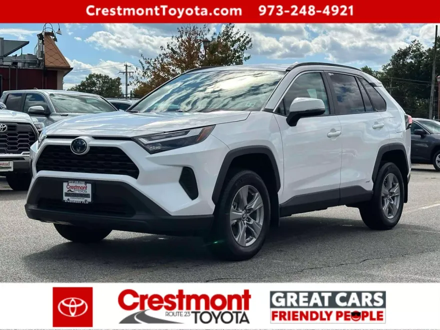 2024 Toyota RAV4 Hybrid LE photo 1