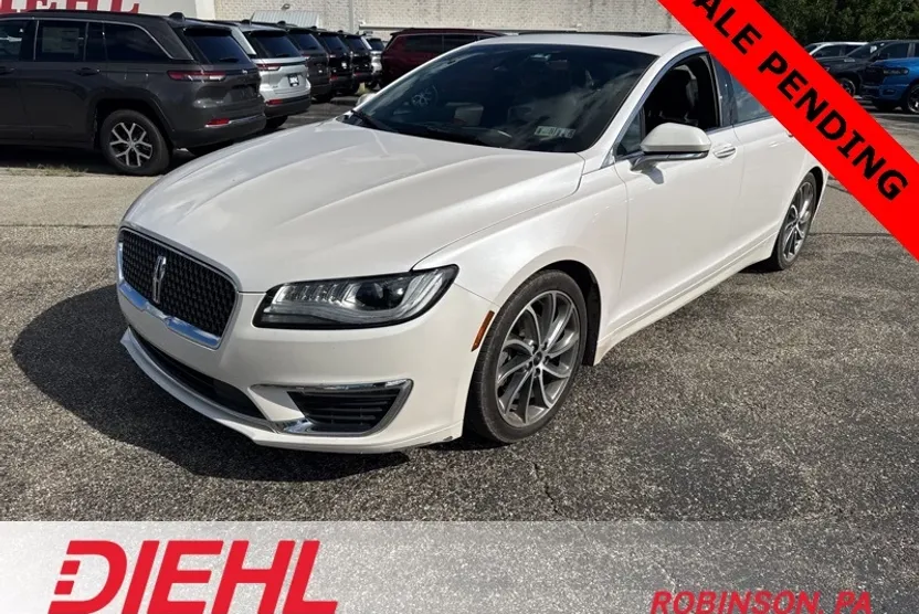 2019 Lincoln MKZ Reserve photo 1