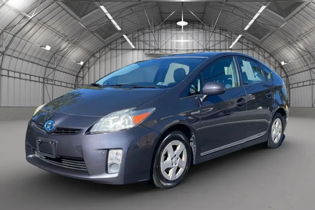 2010 Toyota Prius V photo 1