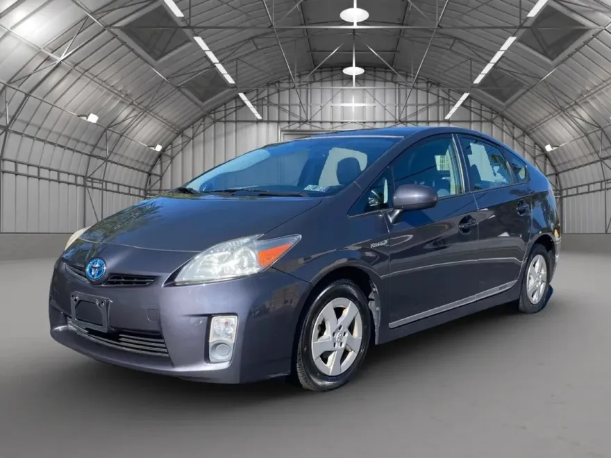 2010 Toyota Prius V photo 1