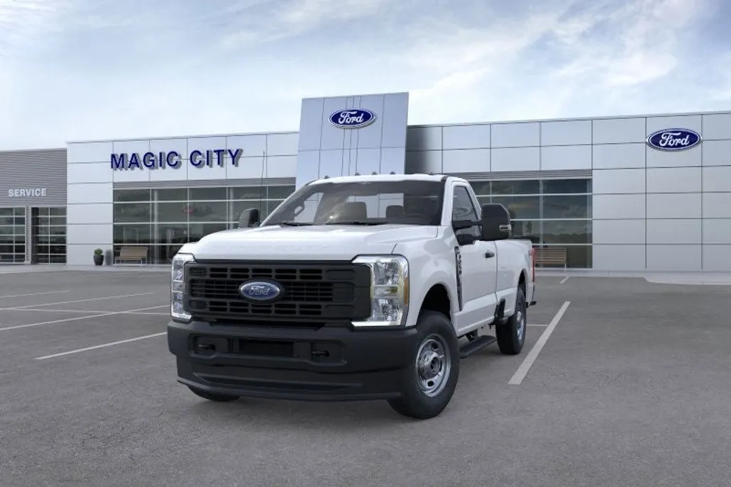 2025 Ford F-250 XL photo 1