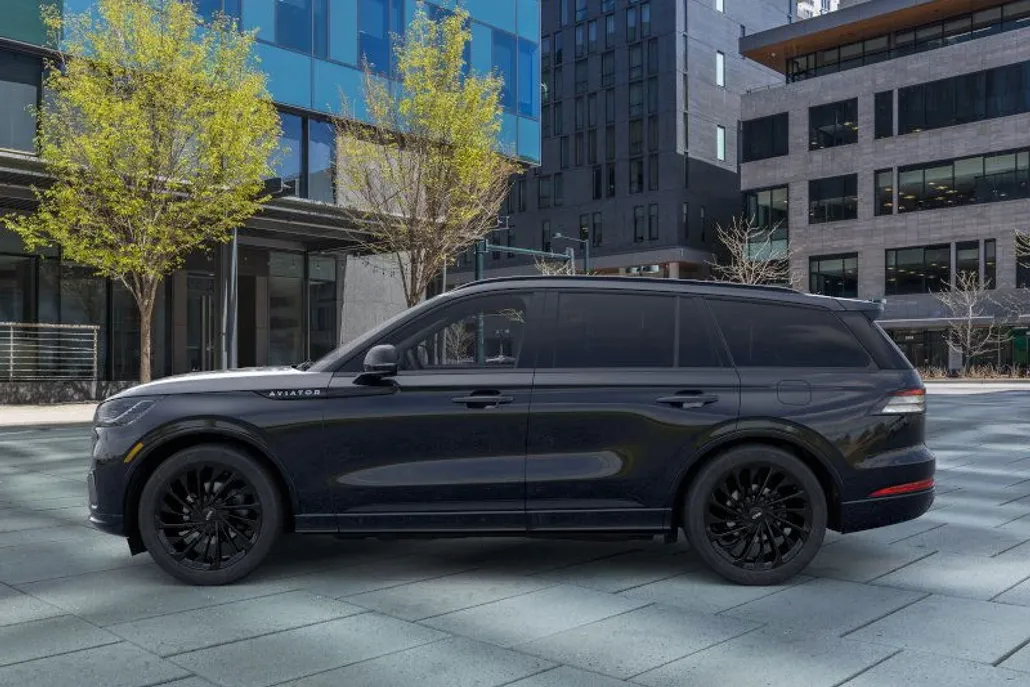2025 Lincoln Aviator Reserve photo 1