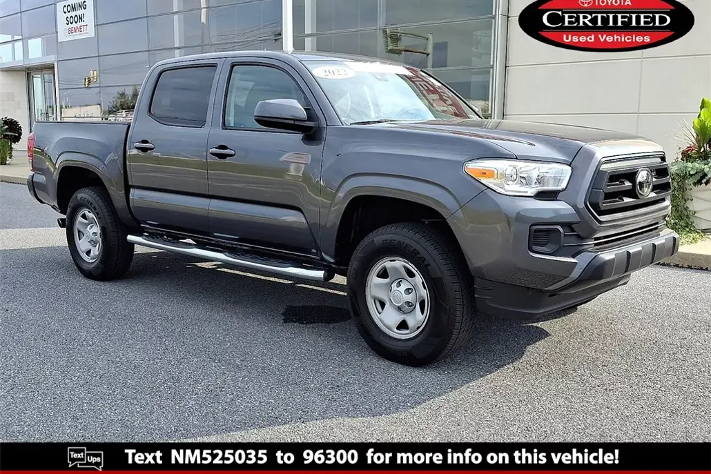 2022 Toyota Tacoma SR 4x4 Double Cab photo 1