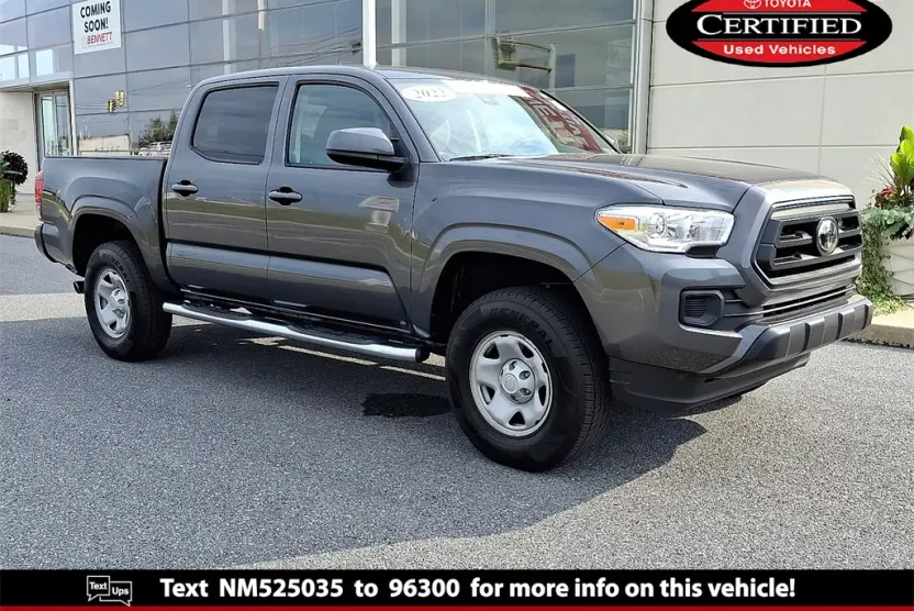 2022 Toyota Tacoma SR 4x4 Double Cab photo 1