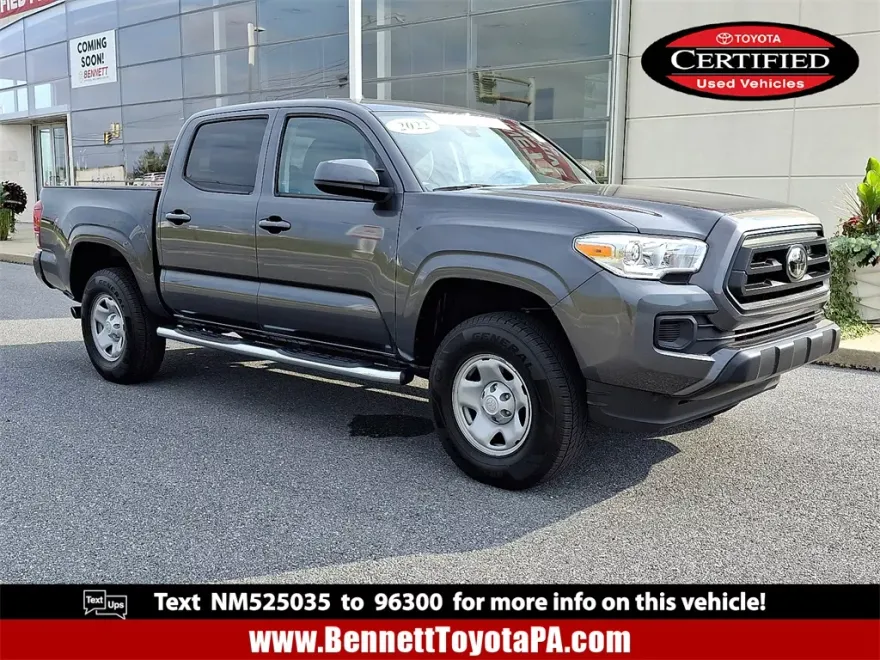 2022 Toyota Tacoma SR 4x4 Double Cab photo 1