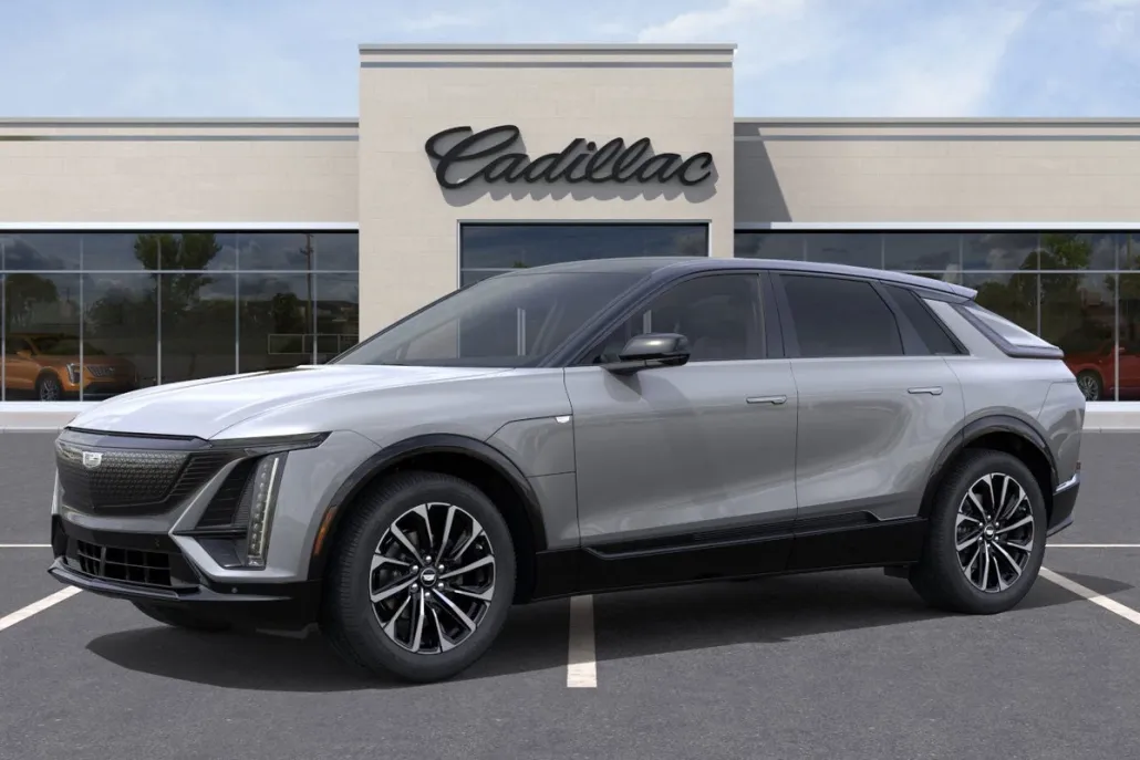 2025 Cadillac Lyriq Sport photo 1
