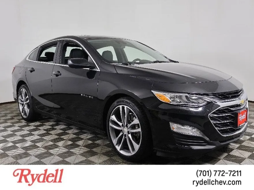 2023 Chevrolet Malibu 2LT photo 1