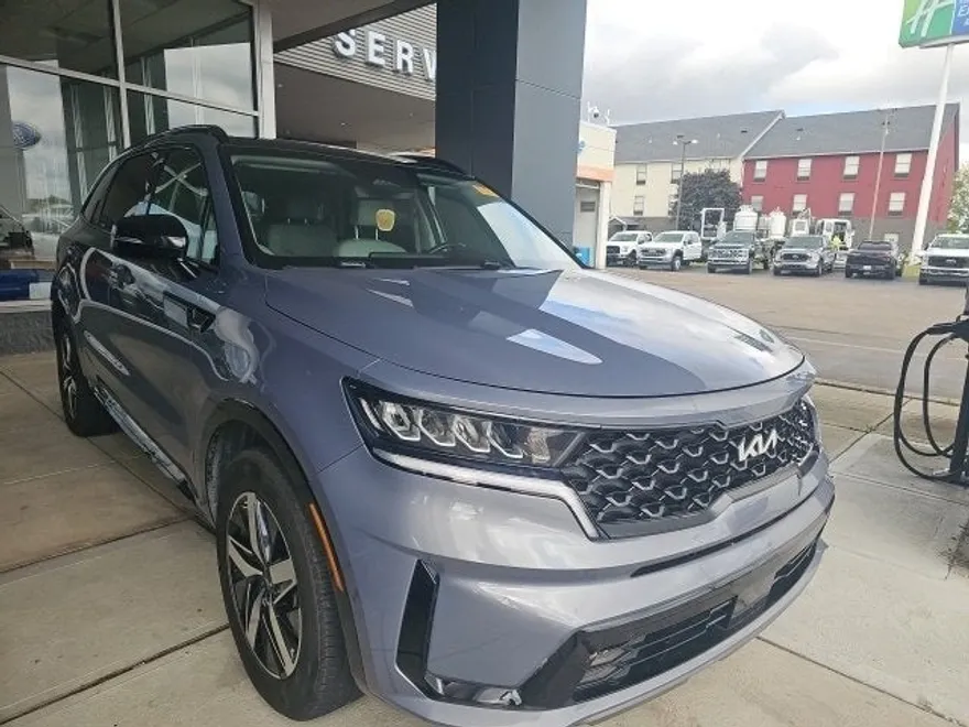 2023 Kia Sorento EX photo 1