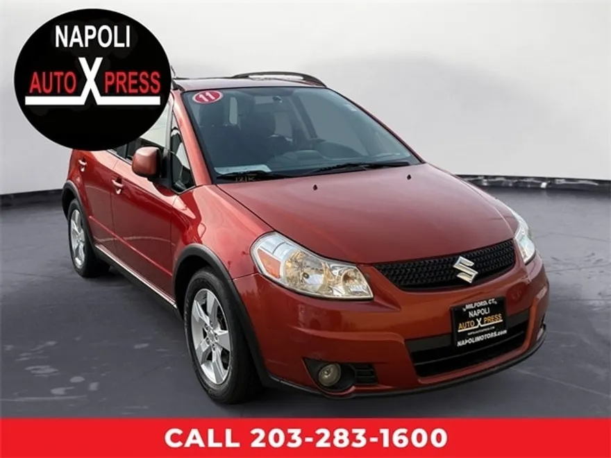 2011 Suzuki SX4 photo 1