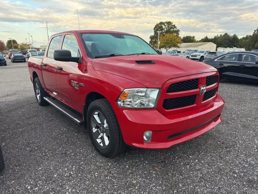 2019 Ram 1500 Classic Express photo 1