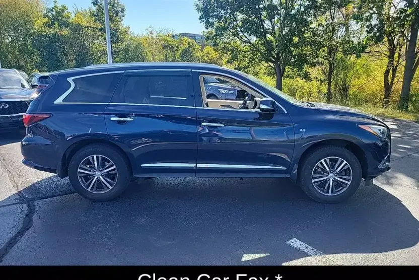 2017 Infiniti QX60 Base photo 1