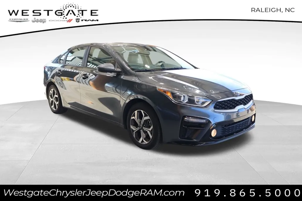 2021 Kia Forte LXS photo 1