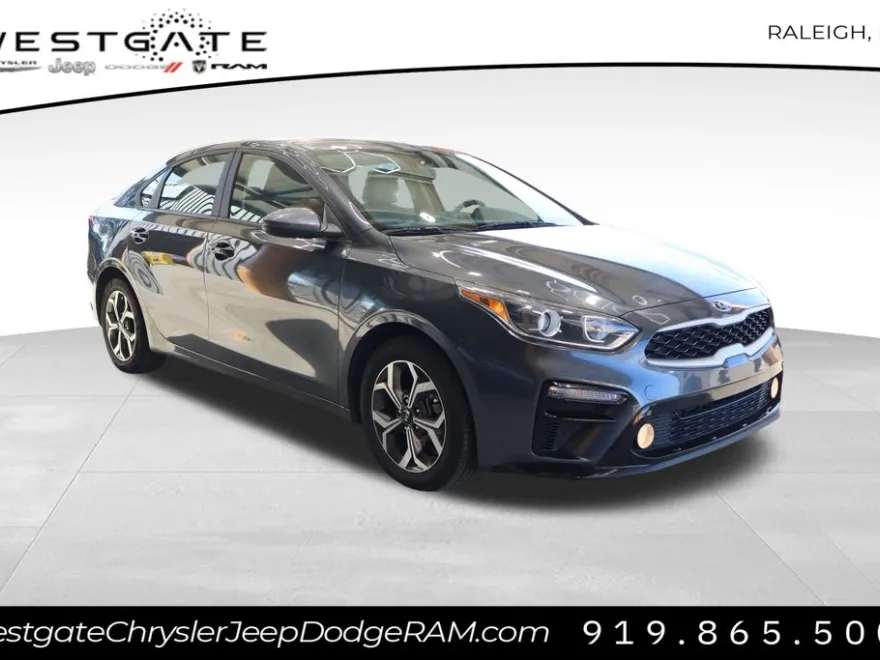 2021 Kia Forte LXS photo 1