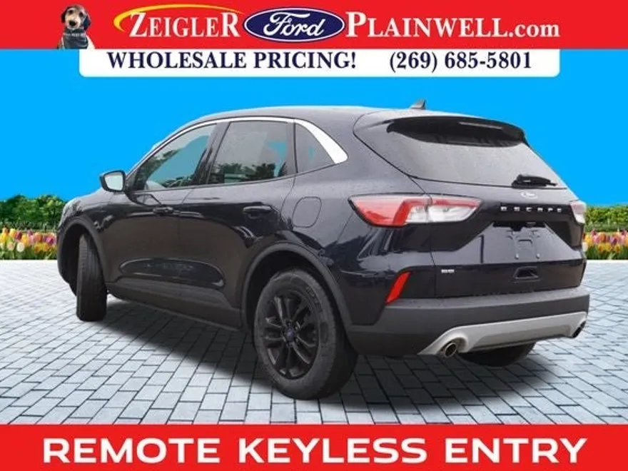2021 Ford Escape SE photo 1