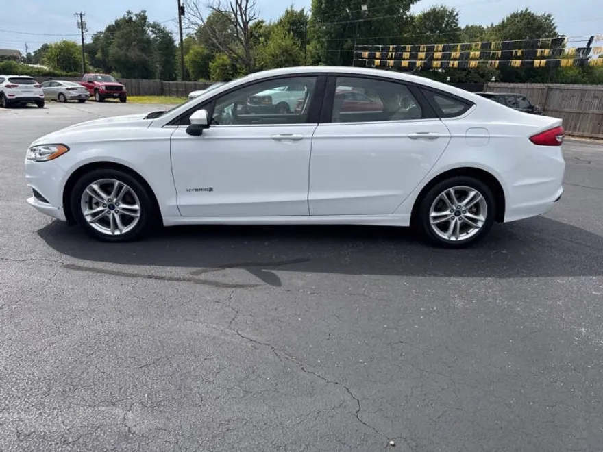 2018 Ford Fusion Hybrid S photo 1