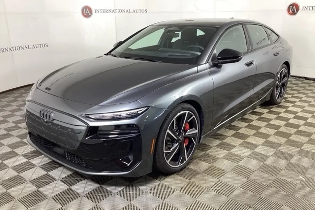 2025 Audi S6 Prestige photo 1