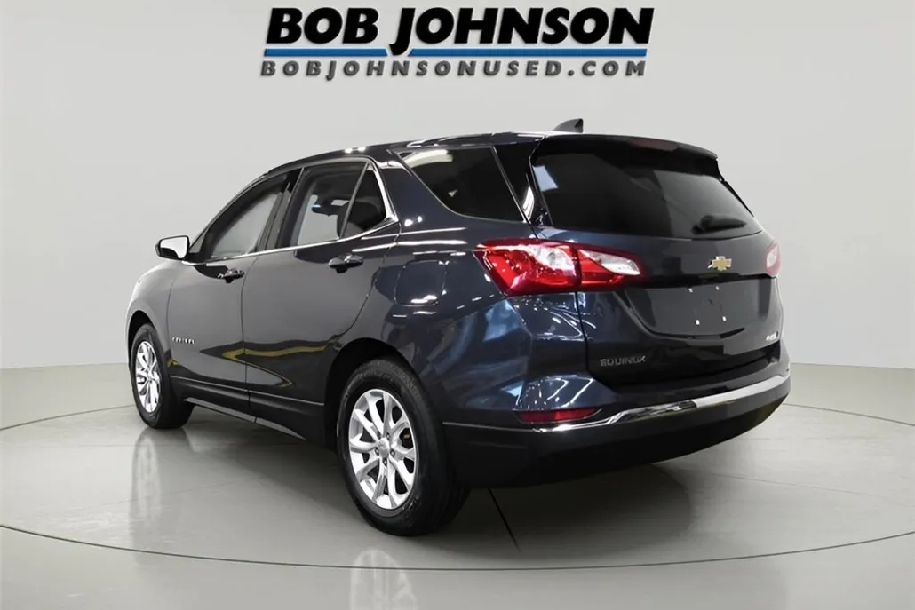 2019 Chevrolet Equinox LT photo 1