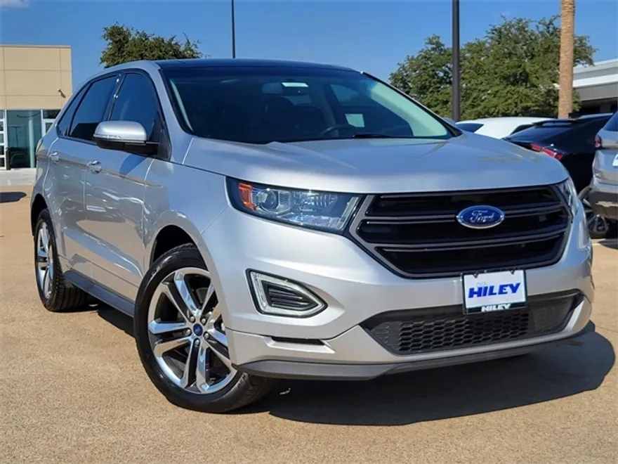 2018 Ford Edge Sport photo 1