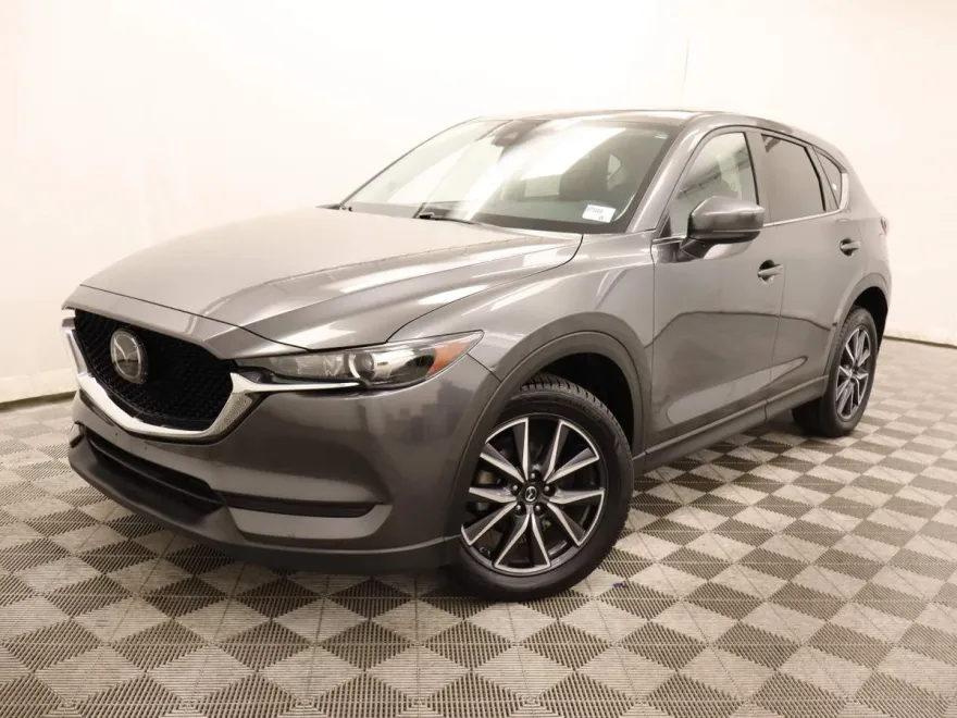 2018 Mazda CX-5 Touring photo 1