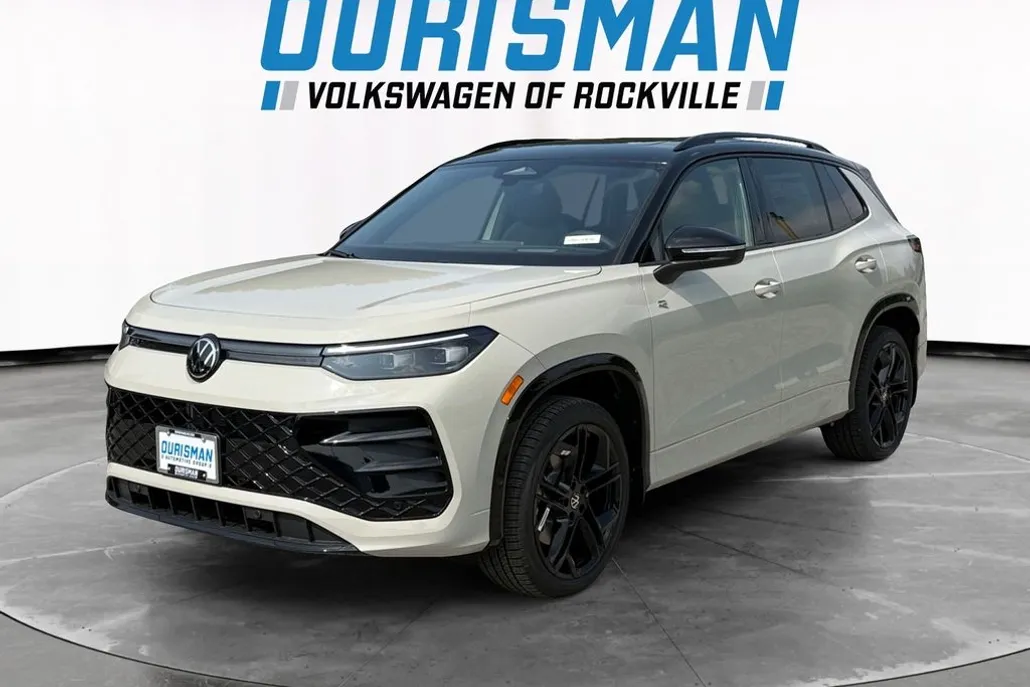 2025 Volkswagen Tiguan SE R-Line Black photo 1