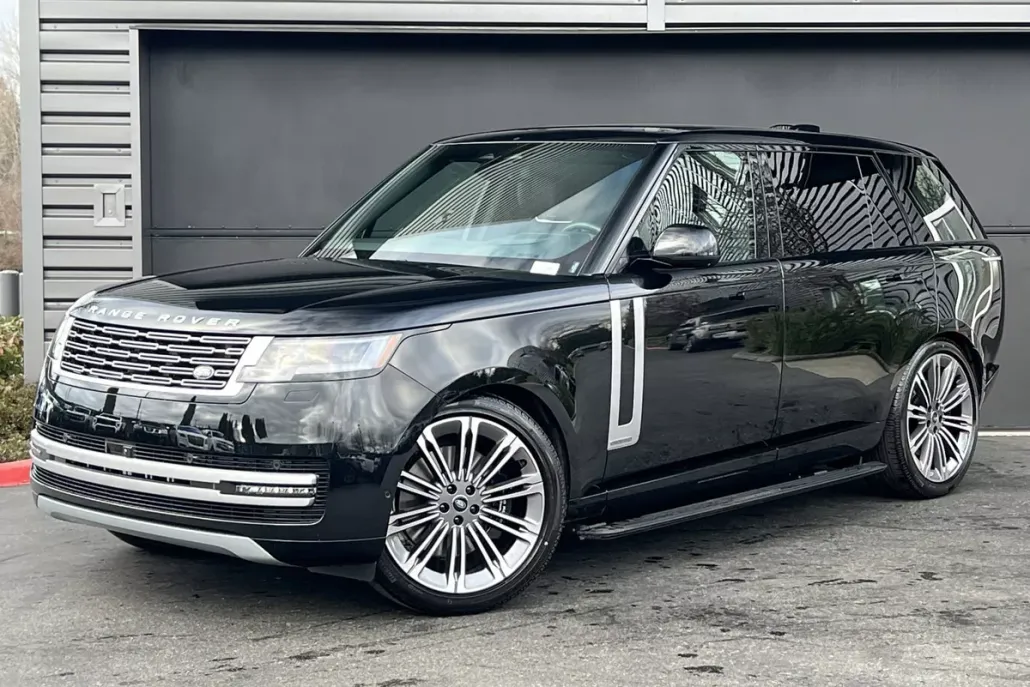 2025 Land Rover Range Rover Autobiography photo 1