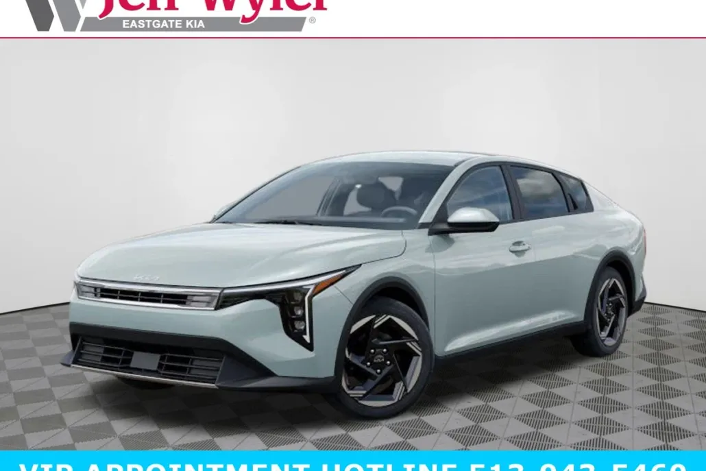 2025 Kia K4 EX photo 1