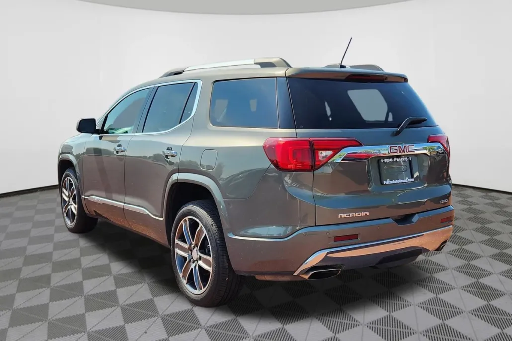 2018 Gmc Acadia Denali photo 1