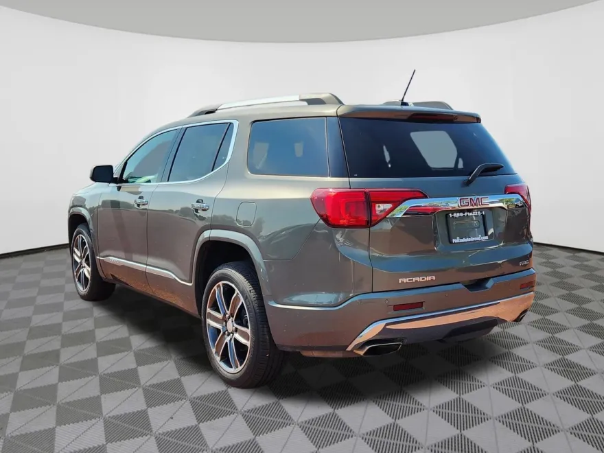 2018 Gmc Acadia Denali photo 1